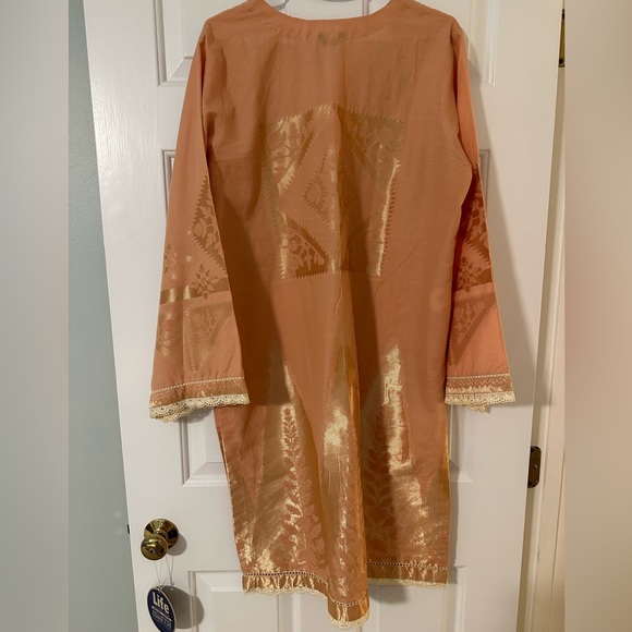 Sapphire brand Pakistani Embroidered Kurta size L - Picture 3 of 5